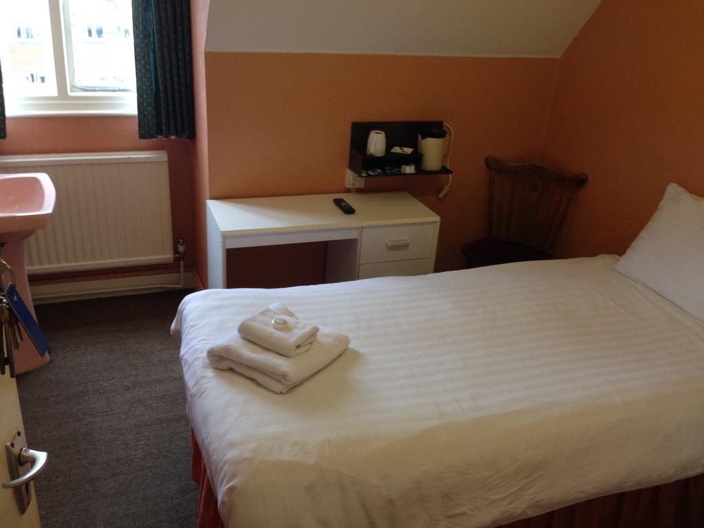 Grove End Watford (Hertfordshire) Room photo